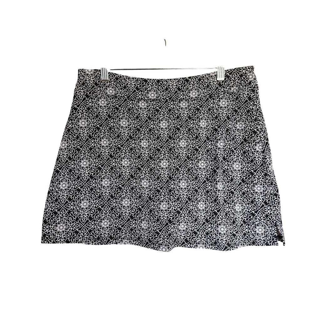 Tranquility Colorado Skort Women Medium Black White Mandala Athletic Golf Skirt‎